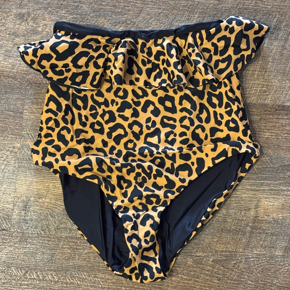 NWT Coral Reef High Rise Leopard Print Swimsuit Bottom size small